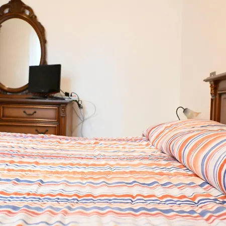 P044 - Porto Recanati, Comodo Trilocale In Centro Storico Appartement Porto Recanati
